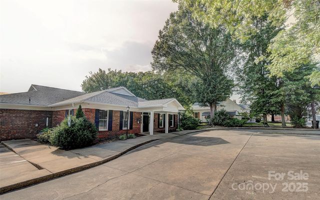 112 S Oak Street, Cherryville, NC 28021