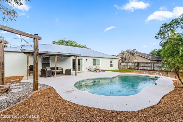 2014 Buescher Hill Street, Melbourne, FL 32935