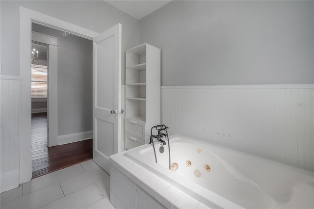 1007 E ROBSON STREET, Tampa, FL 33604