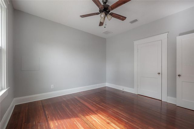 1007 E ROBSON STREET, Tampa, FL 33604