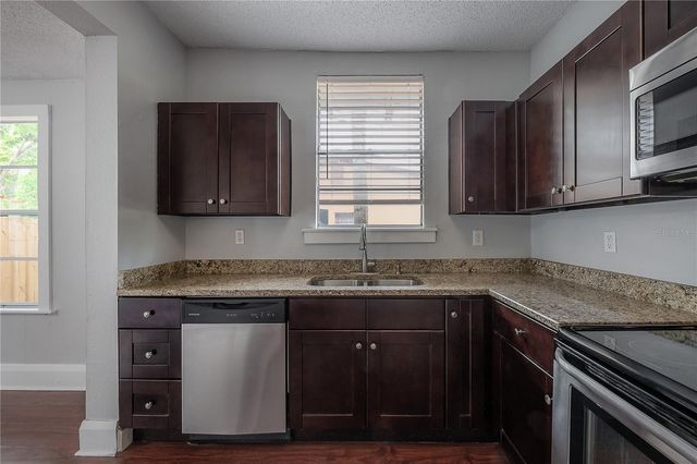 1007 E ROBSON STREET, Tampa, FL 33604