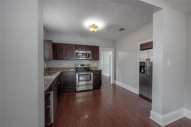 1007 E ROBSON STREET, Tampa, FL 33604