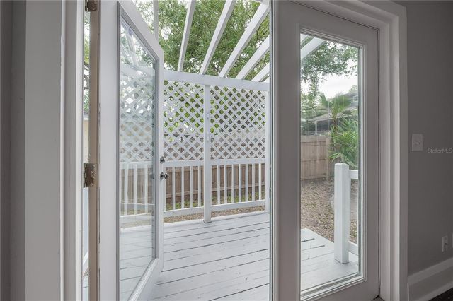 1007 E ROBSON STREET, Tampa, FL 33604