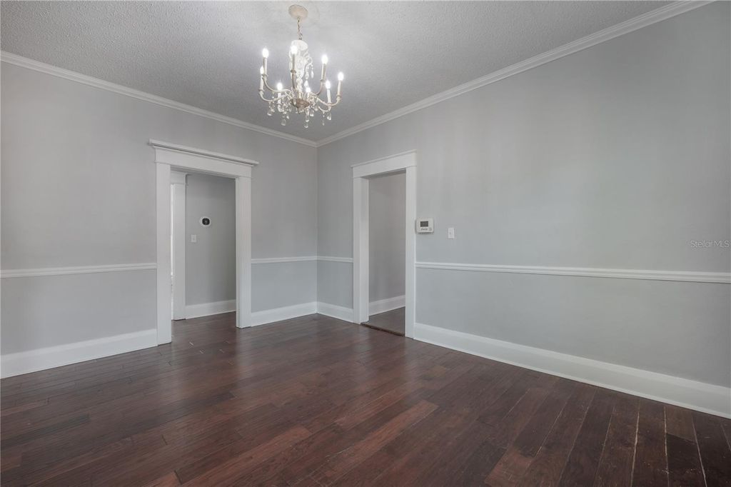 Image 22 of property listing at 1007 E ROBSON STREET, Tampa, FL 33604