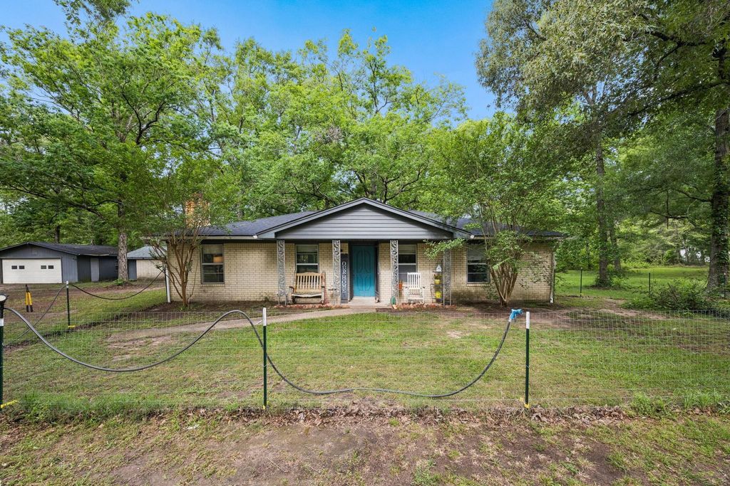 19127 Stillwood Road, Cleveland, TX 77328