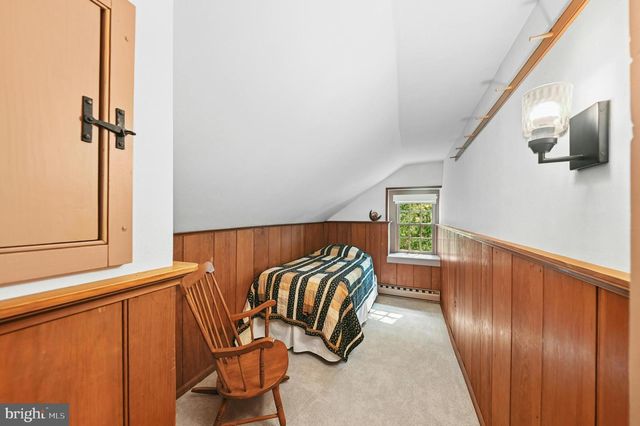 4925 MILL RD, Emmaus, PA 18049
