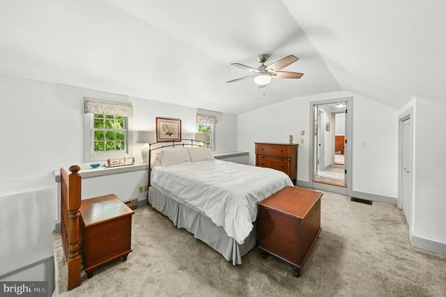 4925 MILL RD, Emmaus, PA 18049