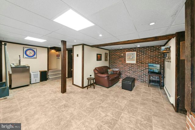 4925 MILL RD, Emmaus, PA 18049