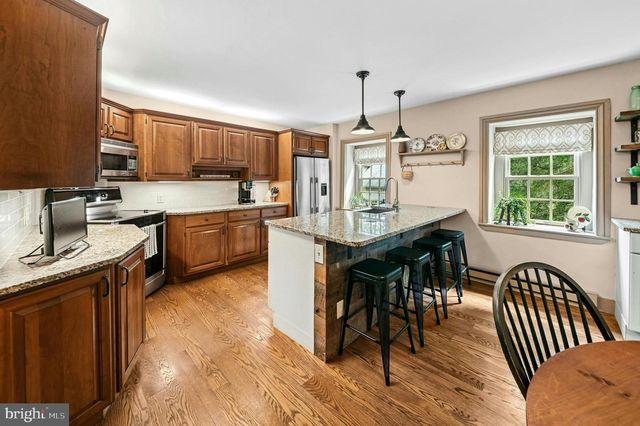 4925 MILL RD, Emmaus, PA 18049