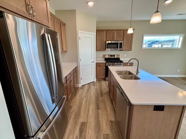 322 Emmy Lane, Hanover, MN 55341