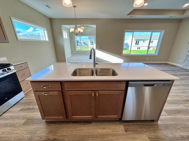 322 Emmy Lane, Hanover, MN 55341