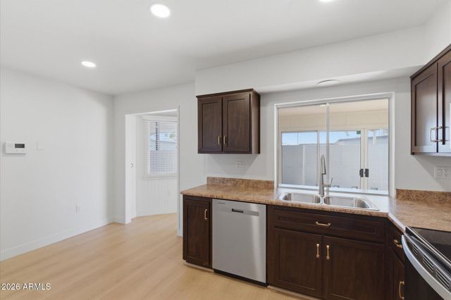 10917 W THUNDERBIRD Boulevard, Sun City, AZ 85351