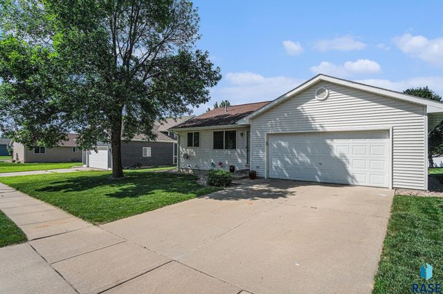 4209 N Jans Dr, Sioux Falls, SD 57107