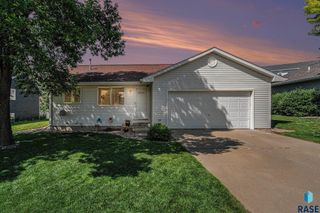 4209 N Jans Dr, Sioux Falls, SD 57107