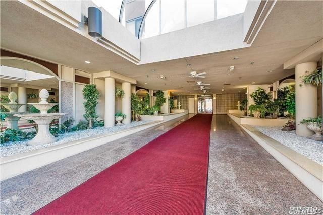360 Shore Road 8H, Long Beach, NY 11561