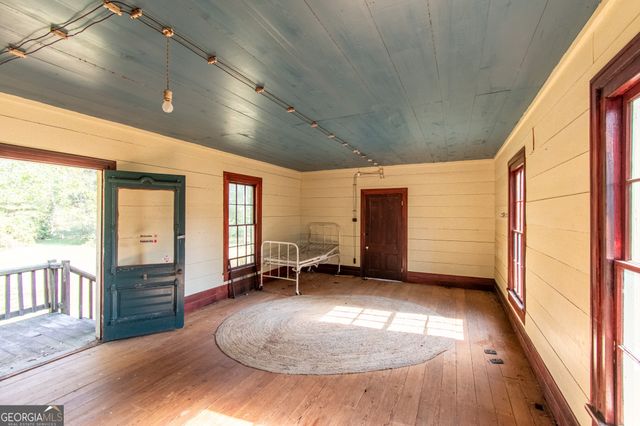 1651 Mergendollar Road, Good Hope, GA 30641