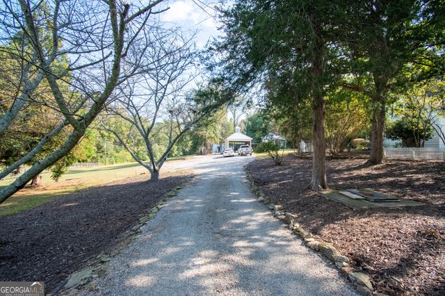 1651 Mergendollar Road, Good Hope, GA 30641
