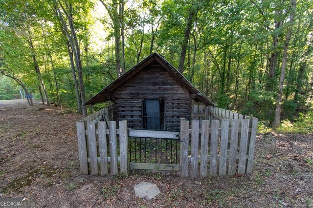 1651 Mergendollar Road, Good Hope, GA 30641