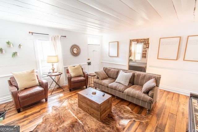1651 Mergendollar Road, Good Hope, GA 30641