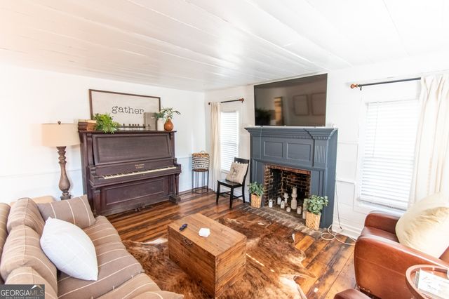 1651 Mergendollar Road, Good Hope, GA 30641