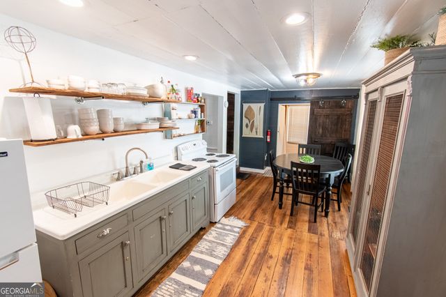 1651 Mergendollar Road, Good Hope, GA 30641