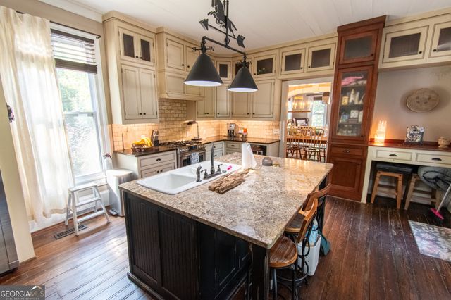 1651 Mergendollar Road, Good Hope, GA 30641