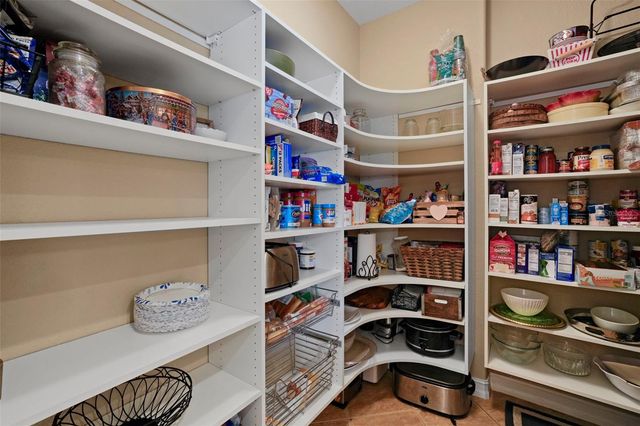 11518 HAMMOCK OAKS COURT, Lithia, FL 33547