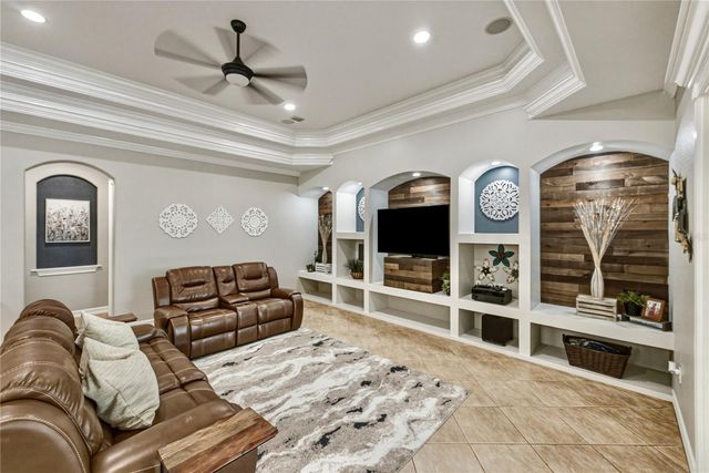 11518 HAMMOCK OAKS COURT, Lithia, FL 33547