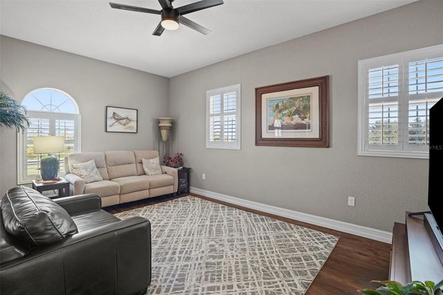 11518 HAMMOCK OAKS COURT, Lithia, FL 33547