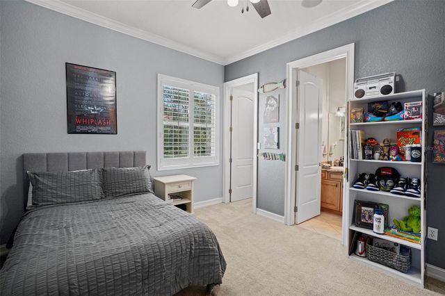 11518 HAMMOCK OAKS COURT, Lithia, FL 33547