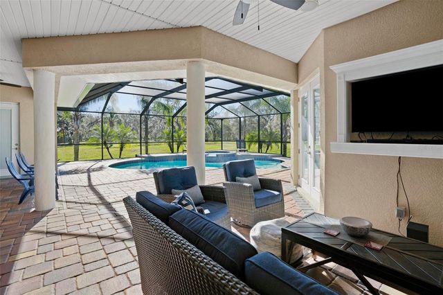 11518 HAMMOCK OAKS COURT, Lithia, FL 33547
