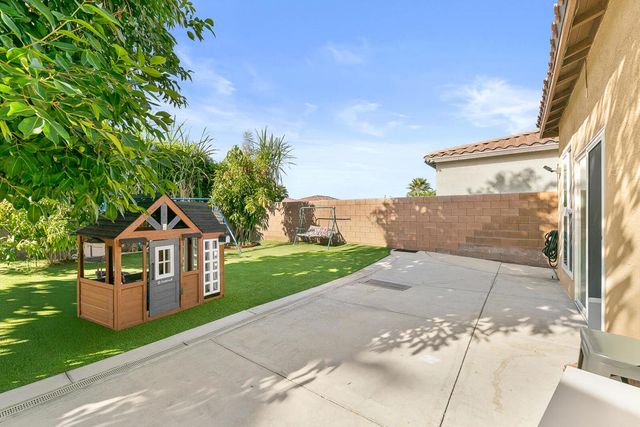 46211 Roadrunner Lane, La Quinta, CA 92253
