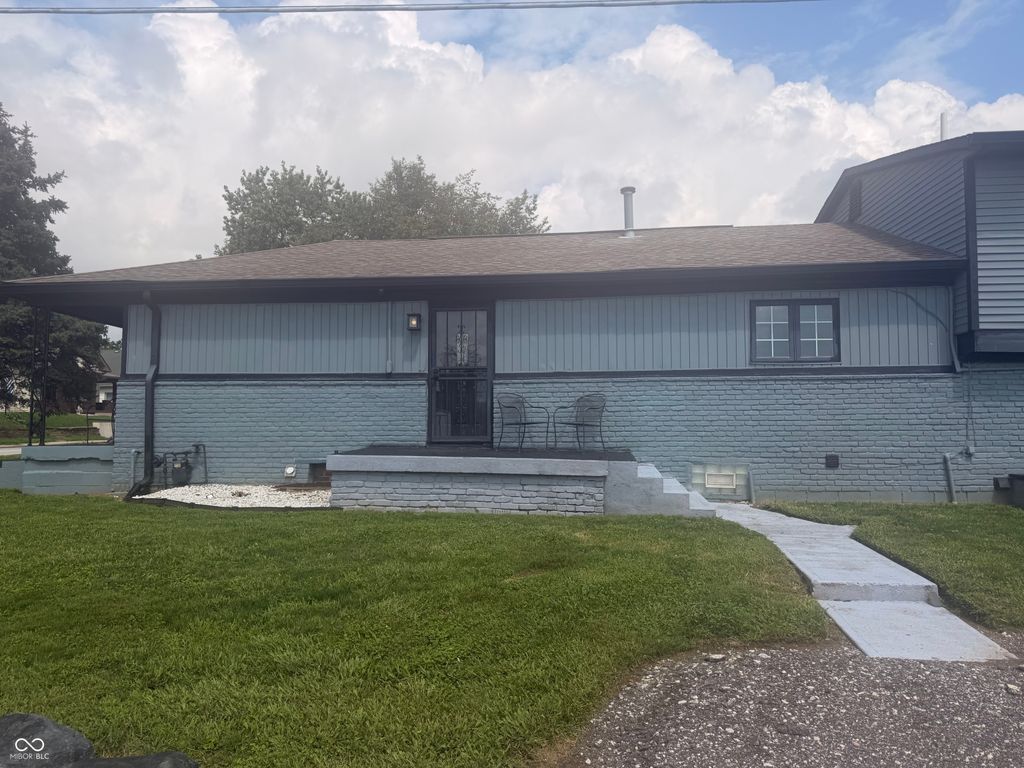 124 Bellefontaine Street, Beech Grove, IN 46107