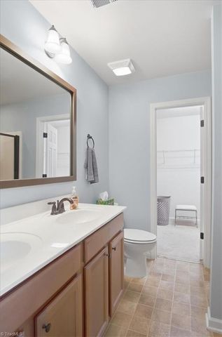 4562 Westhill Place, Kernersville, NC 27284