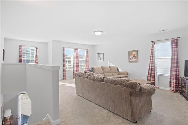 4562 Westhill Place, Kernersville, NC 27284