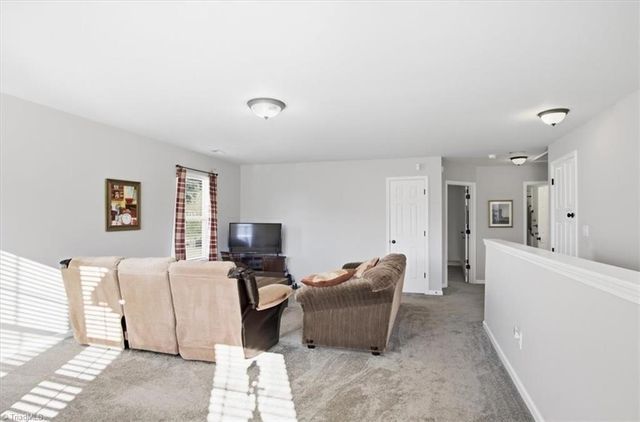 4562 Westhill Place, Kernersville, NC 27284