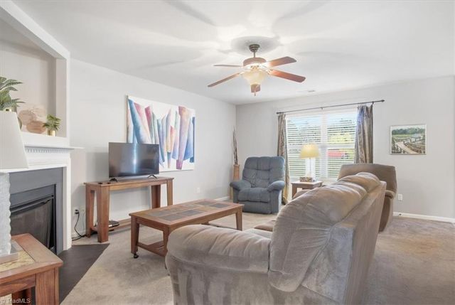 4562 Westhill Place, Kernersville, NC 27284