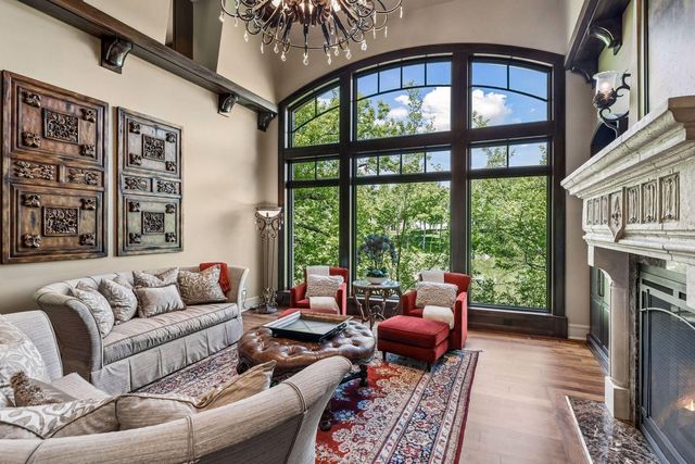 18083 Bearpath Trail, Eden Prairie, MN 55347