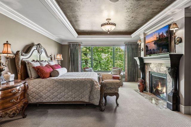 18083 Bearpath Trail, Eden Prairie, MN 55347