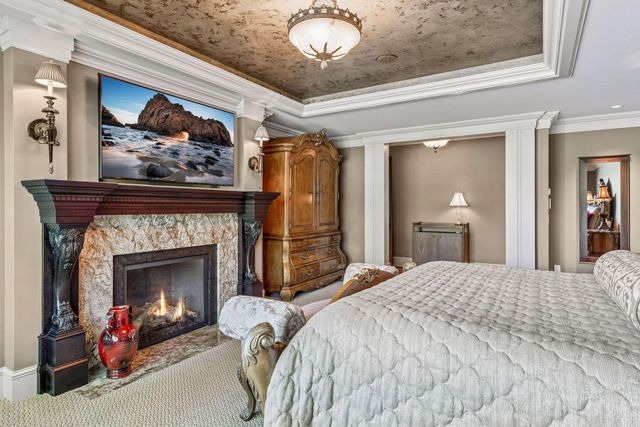 18083 Bearpath Trail, Eden Prairie, MN 55347