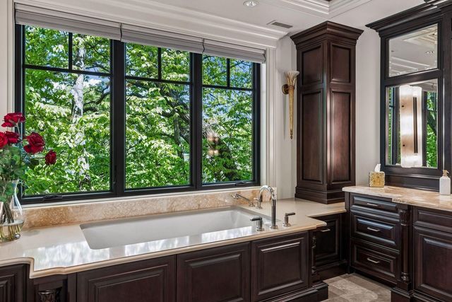 18083 Bearpath Trail, Eden Prairie, MN 55347