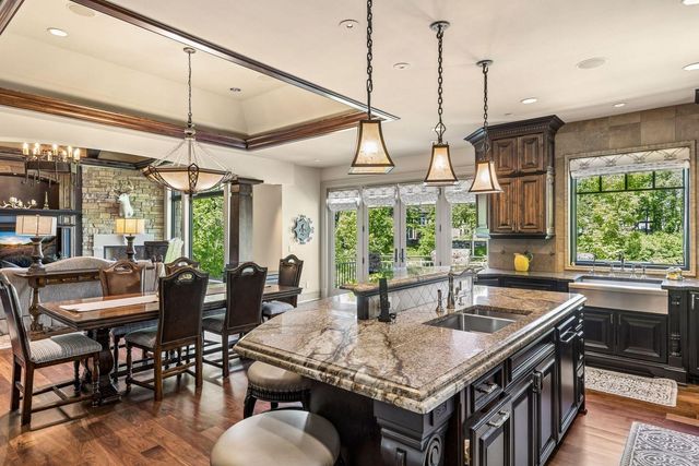 18083 Bearpath Trail, Eden Prairie, MN 55347