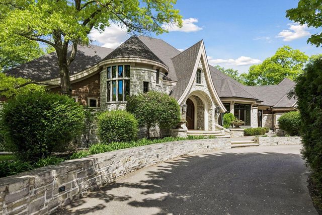 18083 Bearpath Trail, Eden Prairie, MN 55347