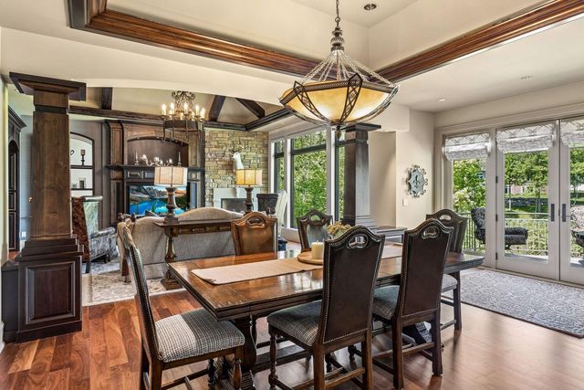 18083 Bearpath Trail, Eden Prairie, MN 55347