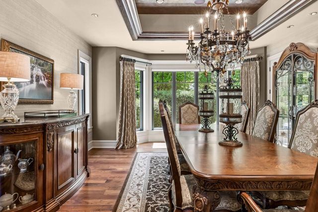 18083 Bearpath Trail, Eden Prairie, MN 55347