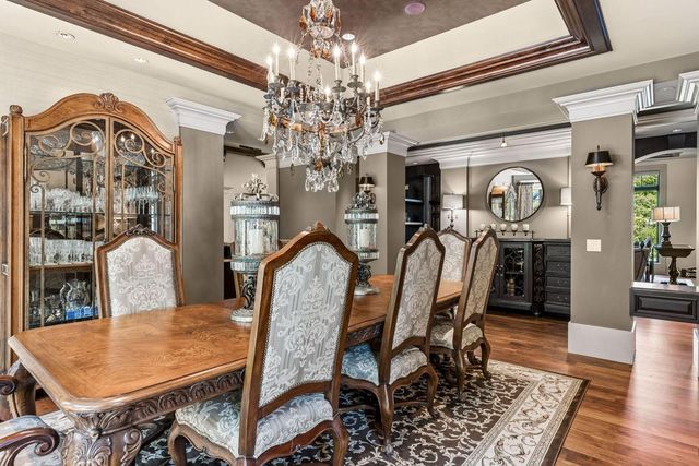 18083 Bearpath Trail, Eden Prairie, MN 55347