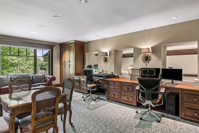 18083 Bearpath Trail, Eden Prairie, MN 55347