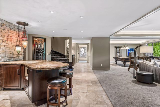 18083 Bearpath Trail, Eden Prairie, MN 55347