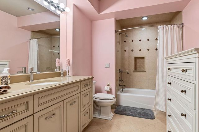 18083 Bearpath Trail, Eden Prairie, MN 55347