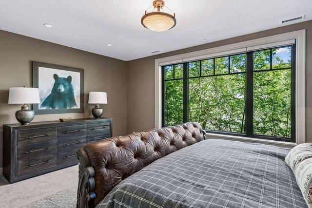 18083 Bearpath Trail, Eden Prairie, MN 55347
